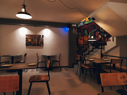 Foto Pizzeria & Cocteleria FERRIBOTTU